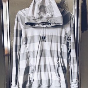 Lululemon gray and white hoodie